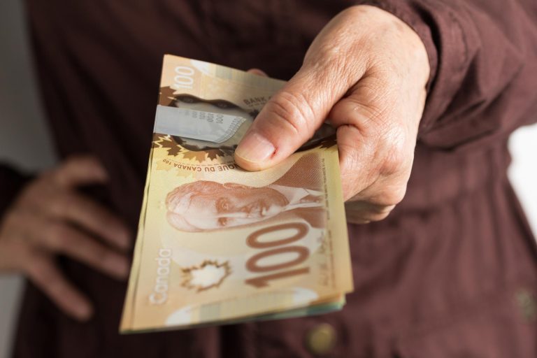 demenageurs paiement argent