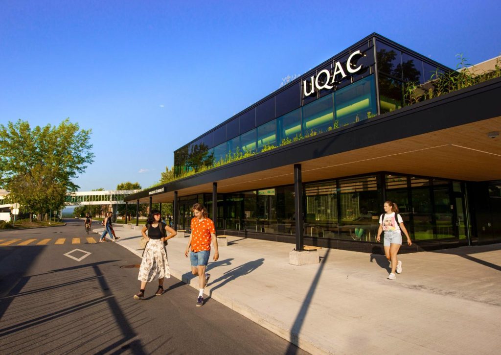 demenager etudier universite quebec a chicoutimi
